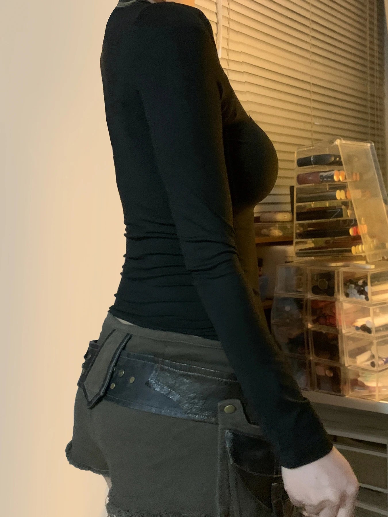 Get Sexy Crop Top Clothes: Perfect for the Ultimate Fashion Statement - CasualFlowshop