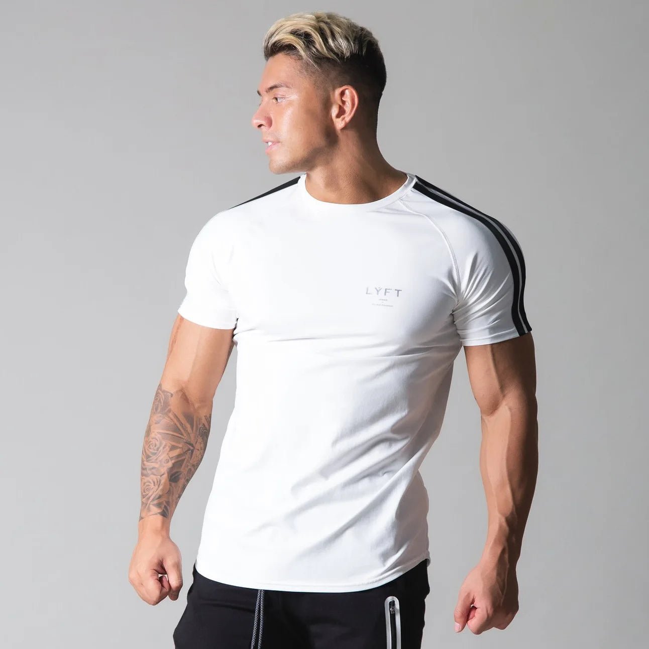 A man with a Men's Thin Cotton Short Sleeve Shirt - Casualflowshop