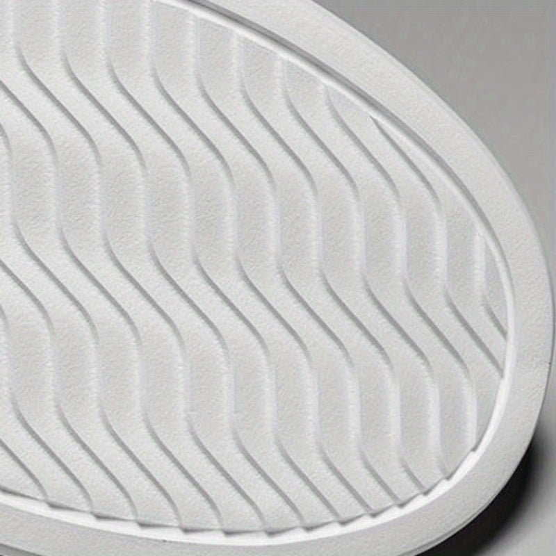 Ultra-Comfort Men's Non-Slip Skate Sneakers for All-Day Outdoor Adventure - CasualFlowshop